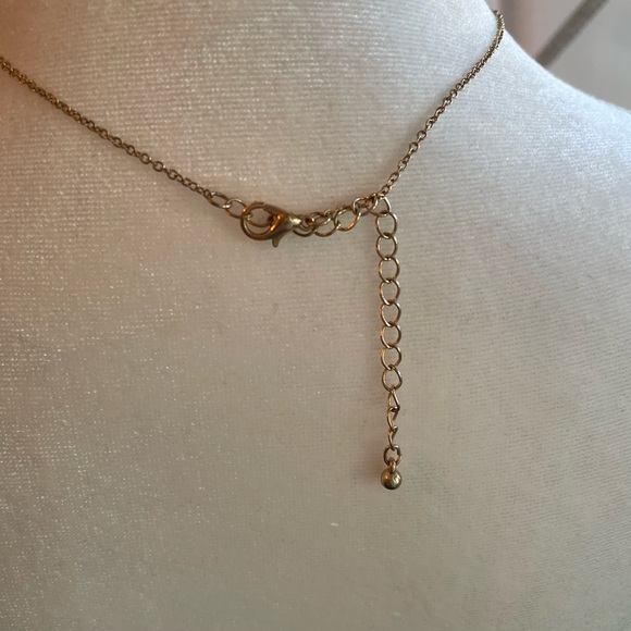 Stone necklace - Picture 2 of 3